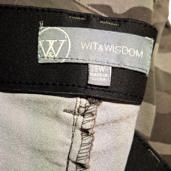 Wit and Wisdom Camo Pants - Picture 6 of 7